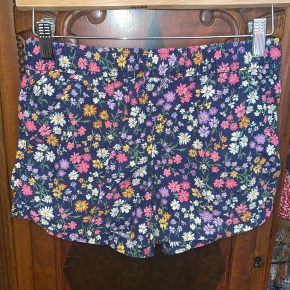 ๐ Girls 10/12 Shorts Bundle - Picture 6 of 11